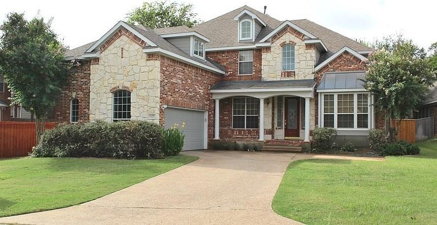 1st image of 527 Winding Forest Dr