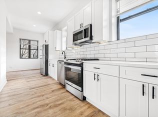 2219 N Hamilton Ave #205, Chicago, IL 60647