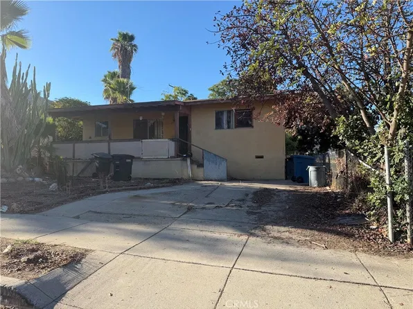 214 E Peck St, Lake Elsinore, CA 92530