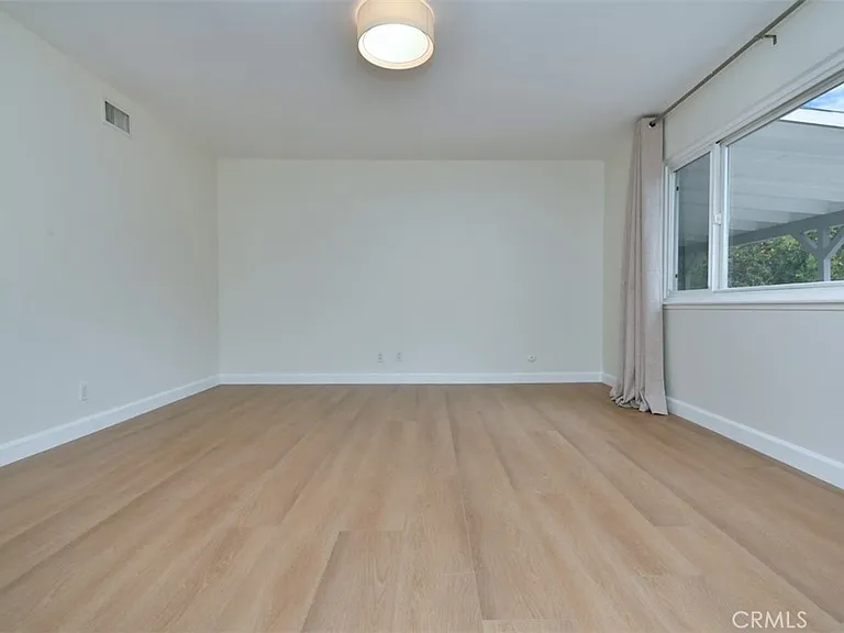 7006 Helmsdale Rd — Photo 23
