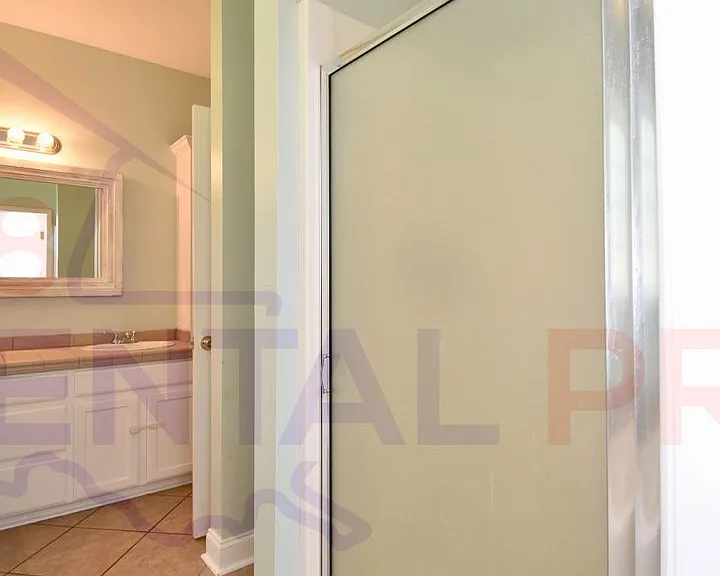 2214 Arabella St — Photo 16