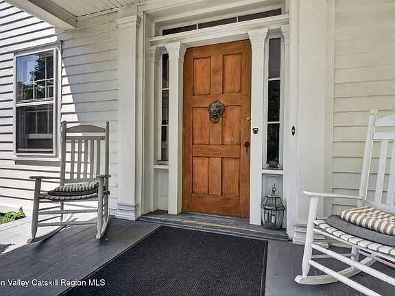 2nd image of 210 Middle Road