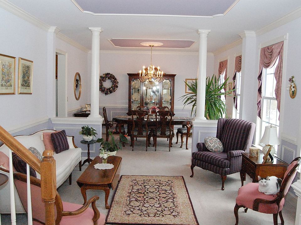 Living Room / Dining Room