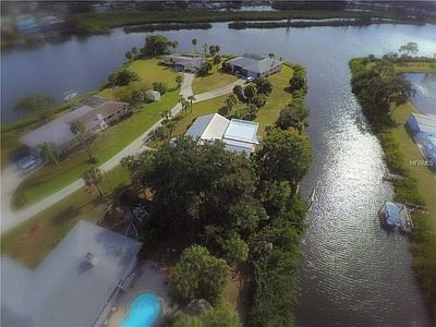 138 feet of water front...