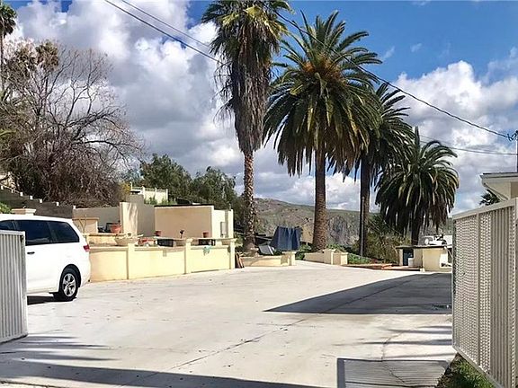 4th image of 1607 Cherokee Rd