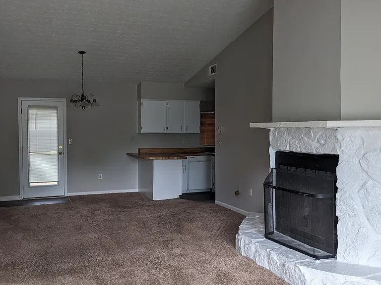 5520 Gladiator Way — Photo 3