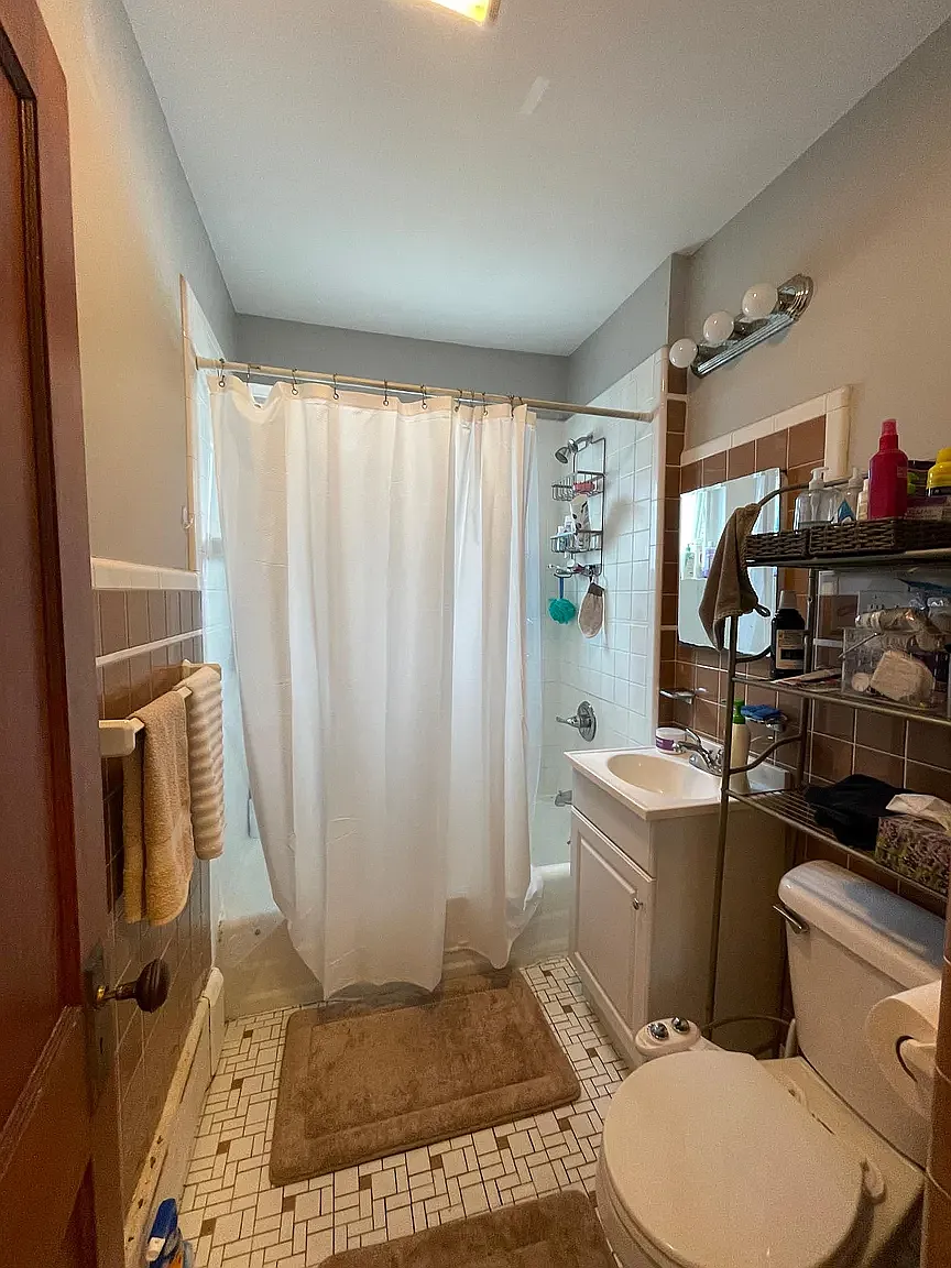 3 bed, 9999 sqft, $4,050 — Photo 4