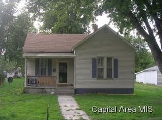 1041 N Fayette St, Jacksonville, IL 62650