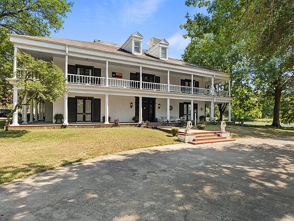 3rd image of 105 Long Branch Dr