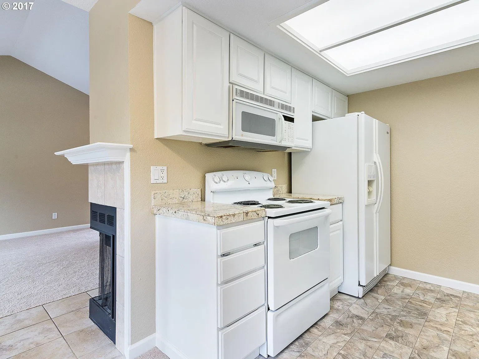 2 bed, $1,650 — Photo 4