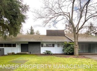 4328 Lords Ln, Lake Oswego, OR 97035