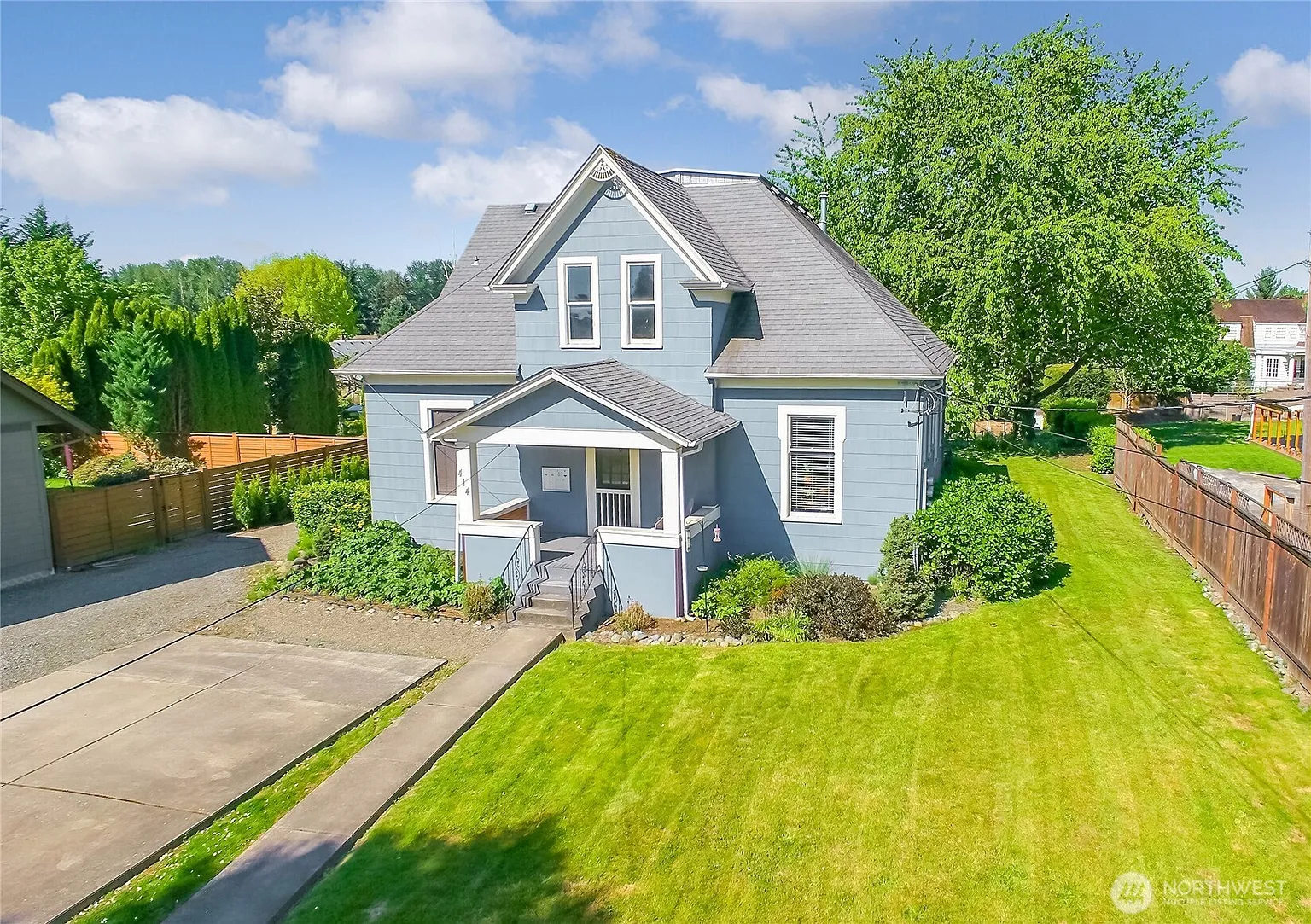 414 Sumner Avenue photo 1