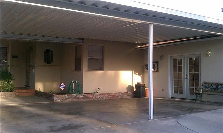 2nd image of 2309 Corrientes St
