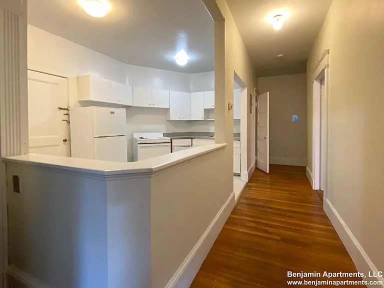 1595 Beacon St #22 — Photo 5