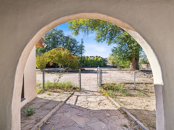 5th image of 2 La Placita Dr