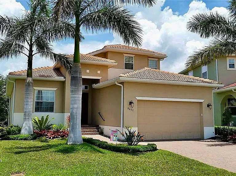 8602 Banyan Bay Blvd — Photo 1