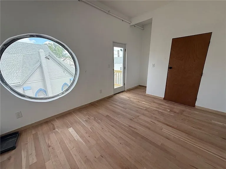 536 Smith St #203 — Photo 6