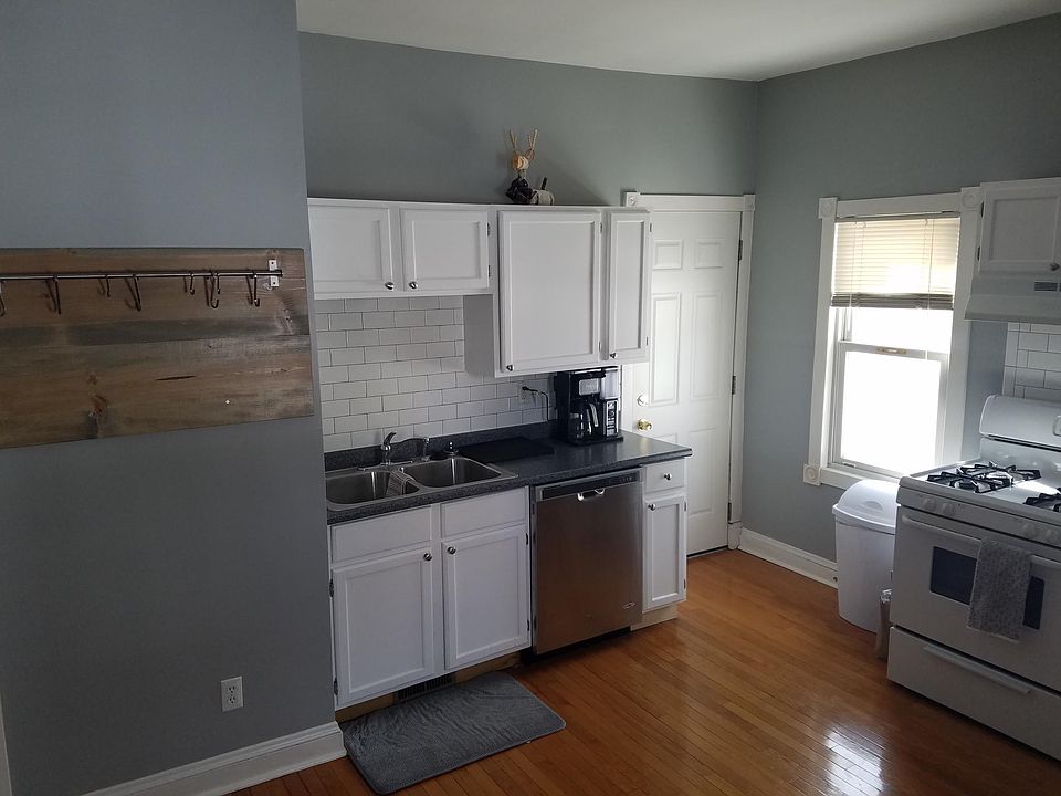 1st image of 1856 Taylor St NE #1