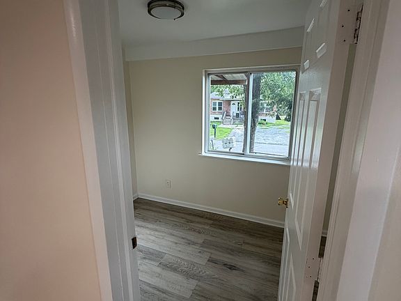 3rd image of 21 Pine St APT 1-L