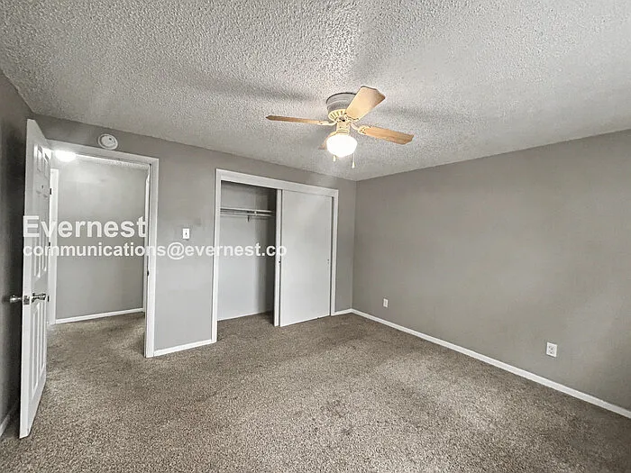1075 Magnolia St #1 — Photo 6