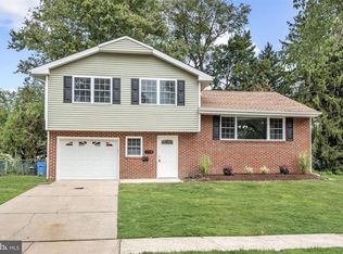 806 Johns Rd, Cherry Hill, NJ 08034