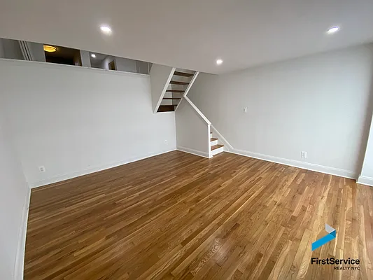 Rented by FirstService Realty (legacy) | media 9