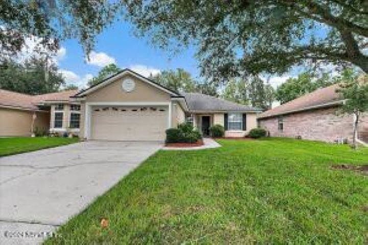 1st image of 745 Mackenzie Cir