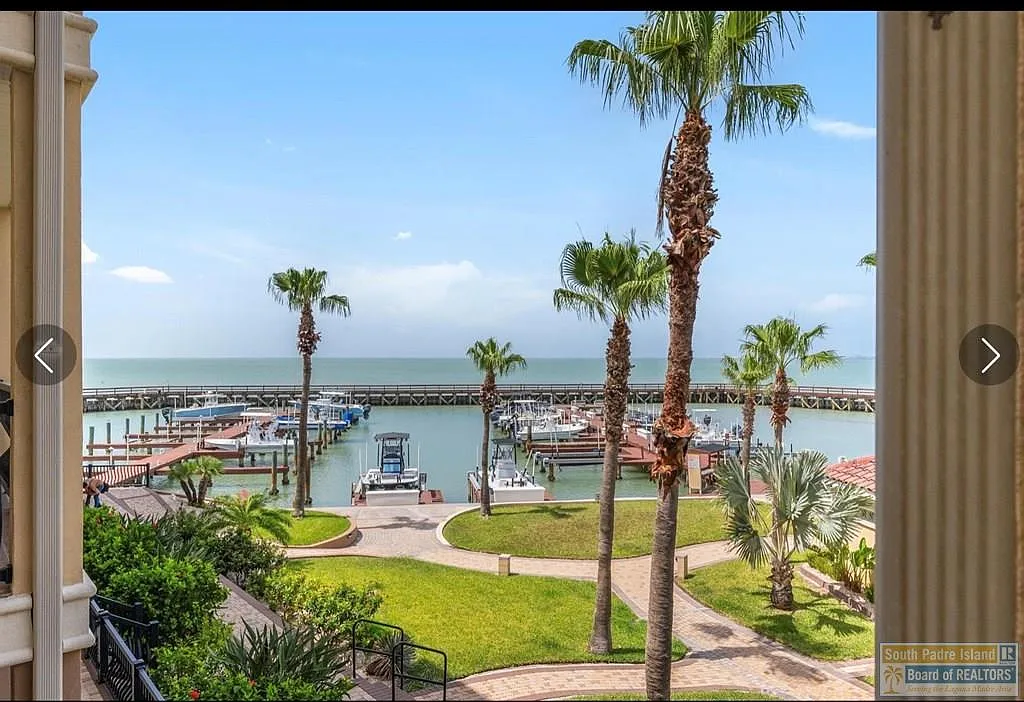 Puerto Del Sol — Photo 4