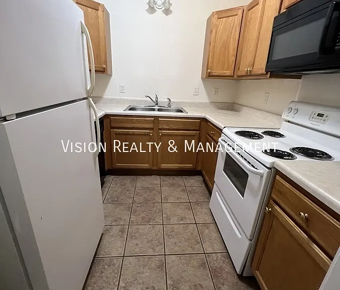 111 Kaiser St — Photo 12