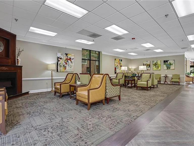 300 Johnson Ferry Rd NE #B902 — Photo 29