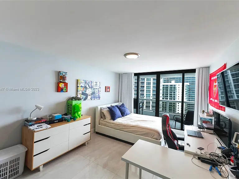 1717 N Bayshore Dr #3750 — Photo 4