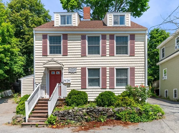 17 Vestry St, Beverly, MA 01915