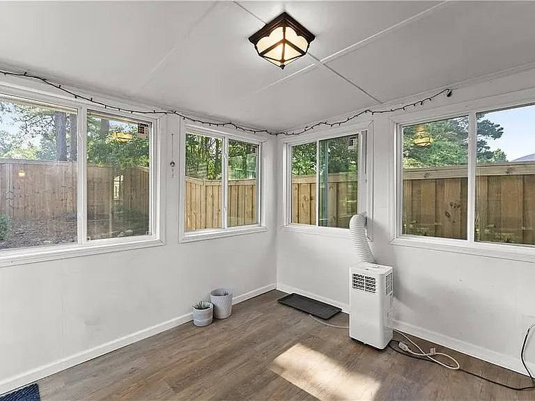 11850 Carriage Park Ln — Photo 22