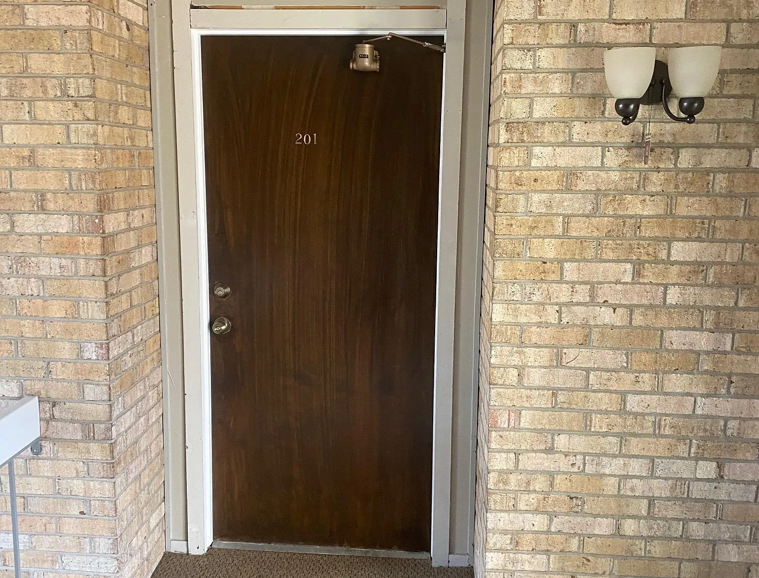 2 bed, 1602 sqft, $1,800 — Photo 2