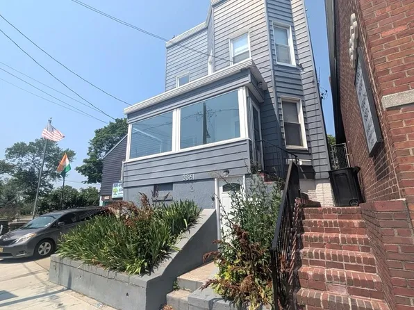 3361 Kennedy Boulevard image 1 of 23