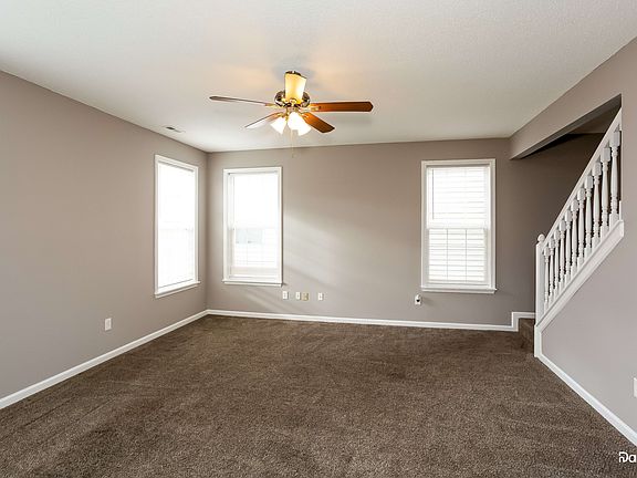 5th image of 6535 Locust Grove Dr