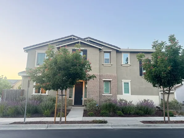 2212 Kaitlyn Pl, Rohnert Park, CA 94928