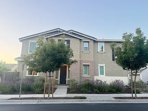 2212 Kaitlyn Pl Photo 1