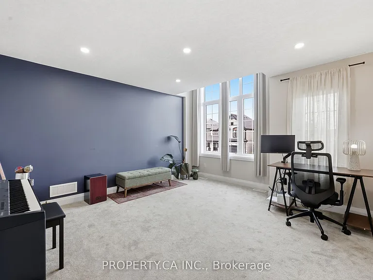 629 Wild Rye St W — Photo 36