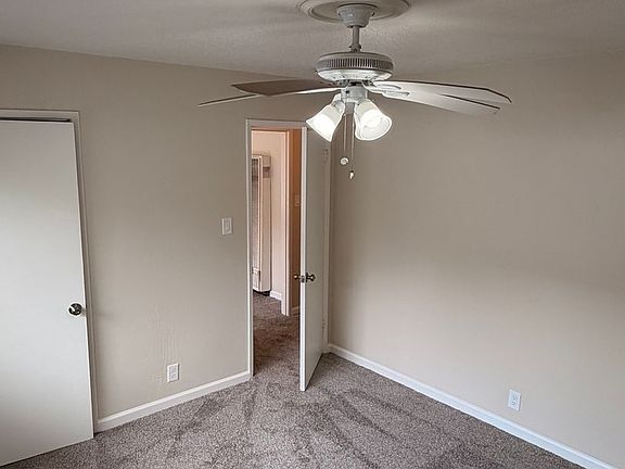 3rd image of 108 Boyce St #1