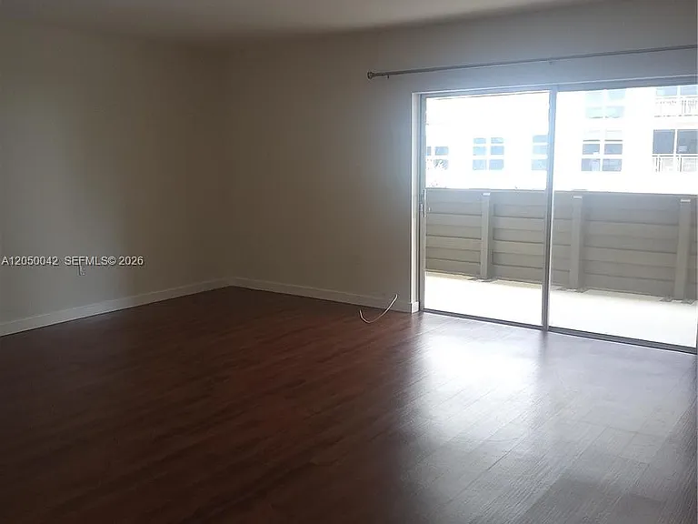 8315 SW 72nd Ave #303B — Photo 5