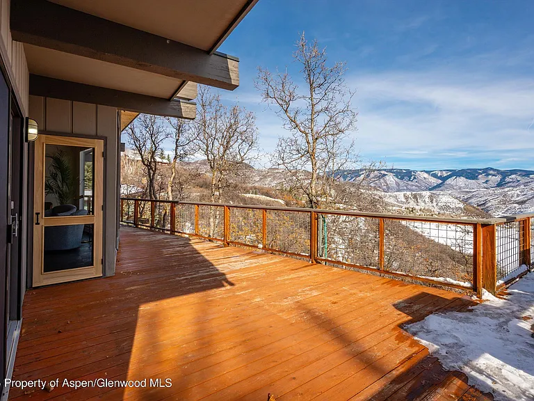 328 Oak Ridge Rd — Photo 31