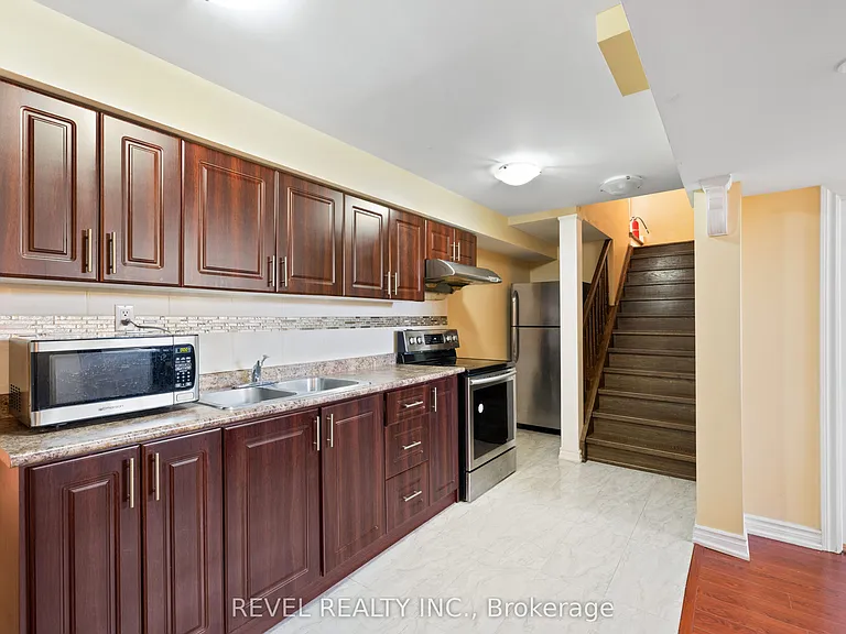 16 Terrance Dr #BASEMENT — Photo 4