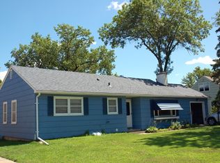 22 15th Ave N, Hopkins, MN 55343