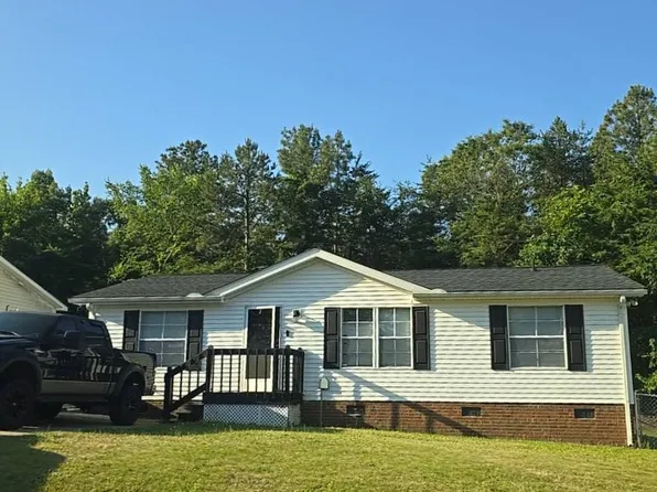 1604 Mossbrook Cir, High Point, NC 27260