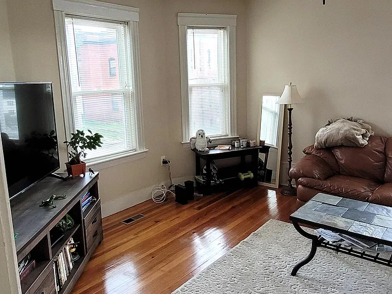 39 Adams St #1 — Photo 2