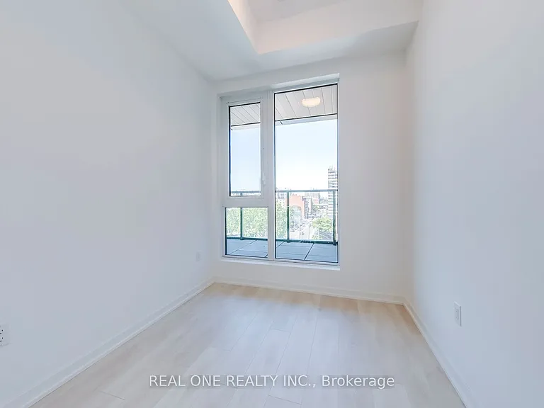1285 Dupont St #603 — Photo 17