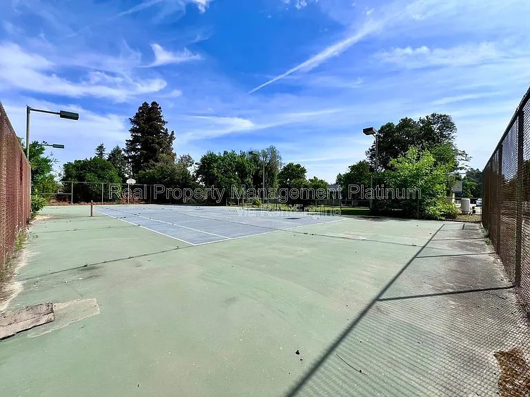9193 N Fowler Ave — Photo 8
