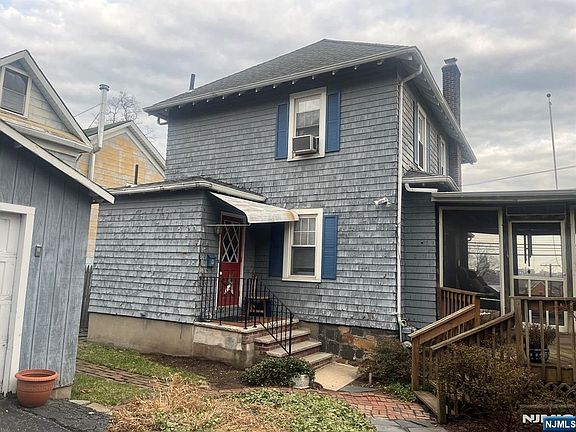 5th image of 1332 River Rd