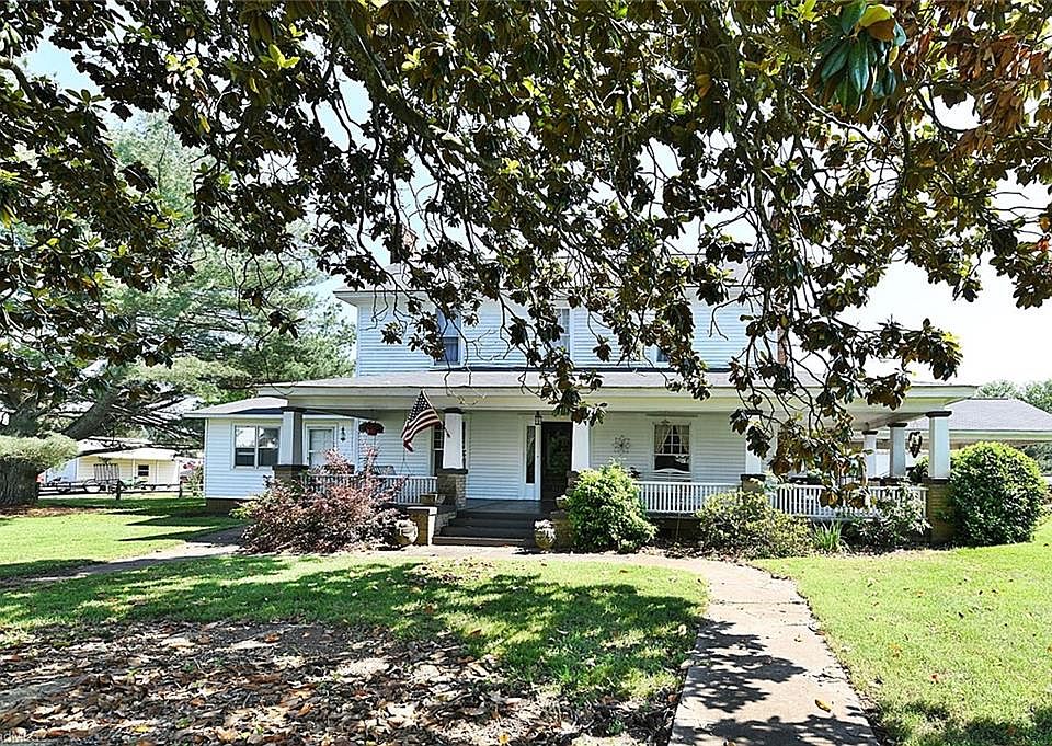 313 W Main St, East Bend, NC 27018 Zillow